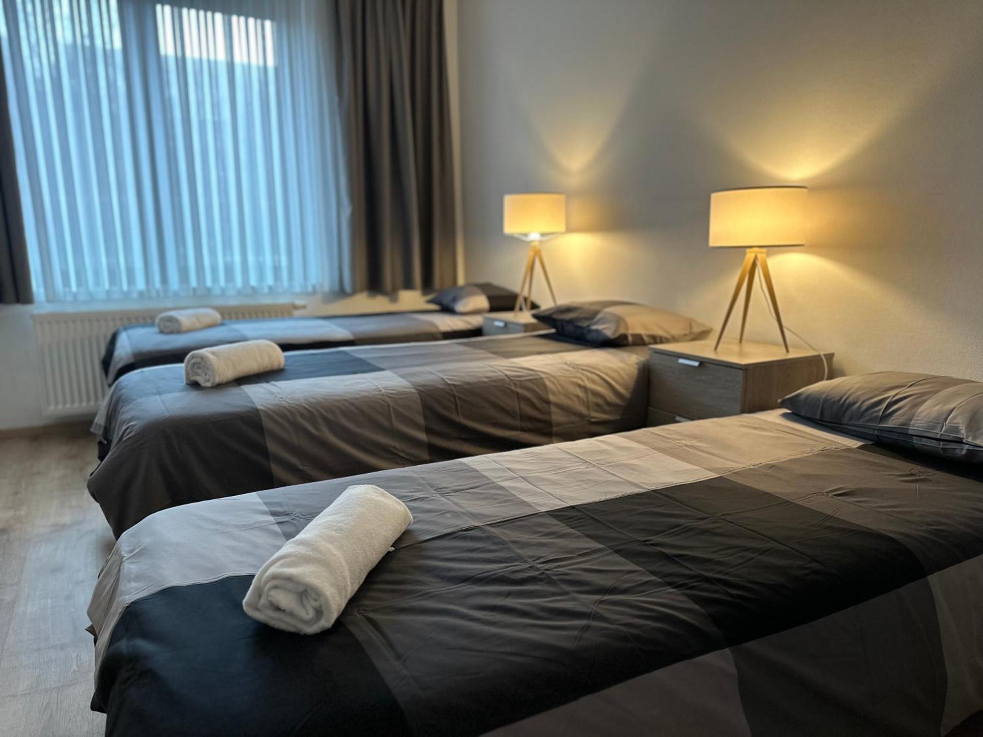 Golden Pearl In Centre Of Brussels Apartment Ngoại thất bức ảnh